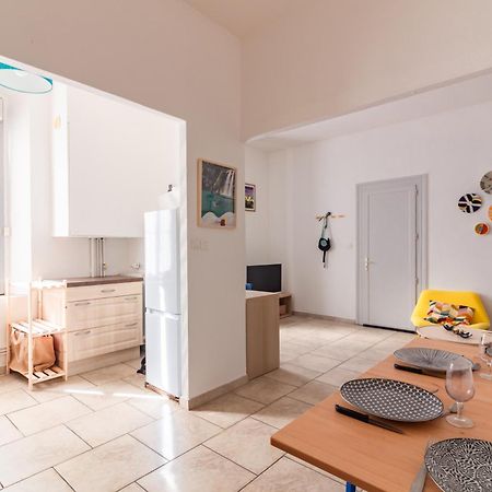 Le Cerisier Des 4 Chemins - Appt 75M² Pour 6 Apartment Carcassonne Luaran gambar