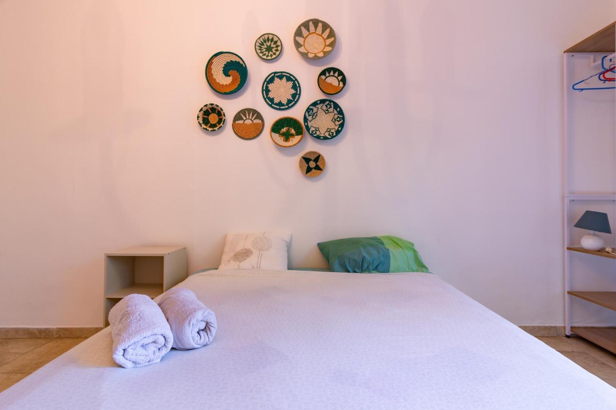 Le Cerisier Des 4 Chemins - Appt 75M² Pour 6 Apartment Carcassonne Luaran gambar